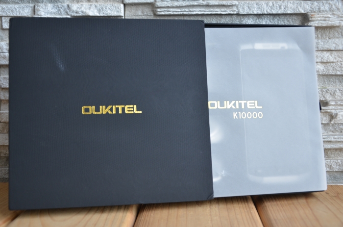 Oukitel K10000 - внешний вид упаковки аппарата